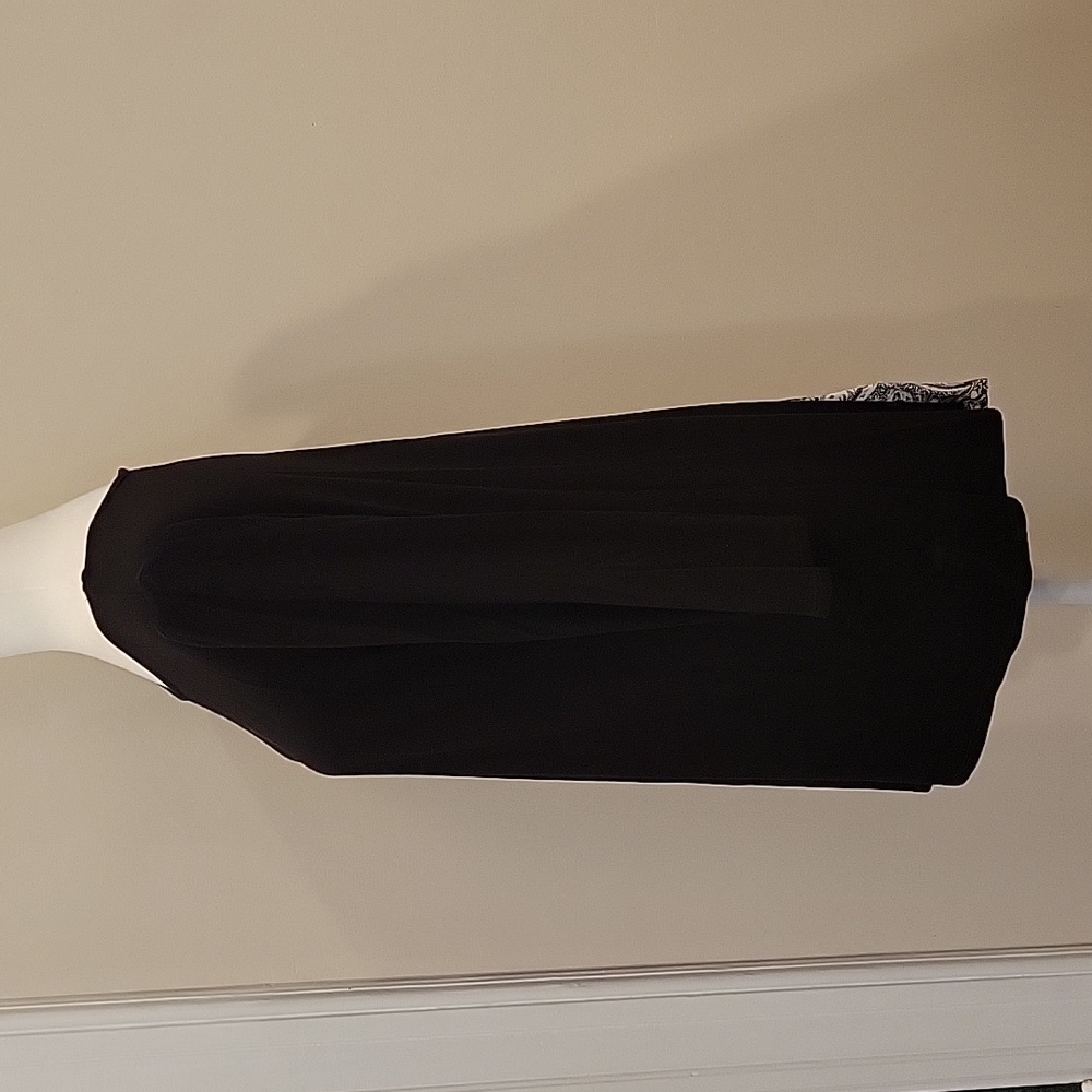 Kim & Cami Black 3/4 Sleeve Flowy Top - Picture 4 of 8